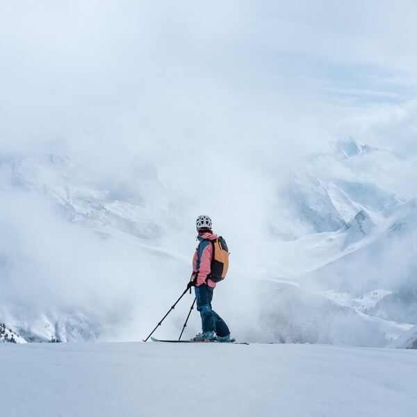 Immersive Alpine Escapade: A Symphony of Adventure, Ski Spectacles, and Cultural Marvels at Alpe d'Huez