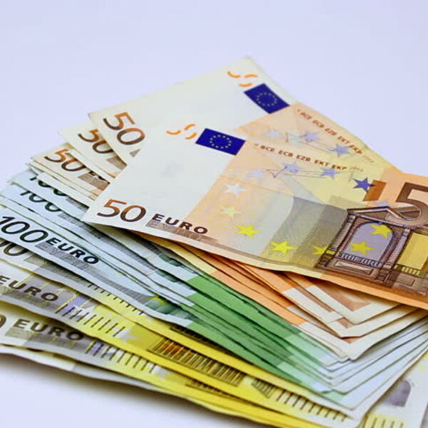 Buying Your Holiday Euros & Foreign Exchange